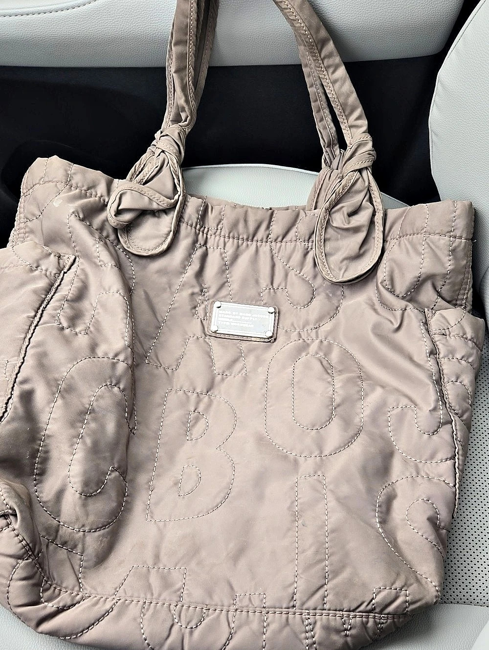 Marc Jacobs The Tote Bag Quilted Tote in Taupe